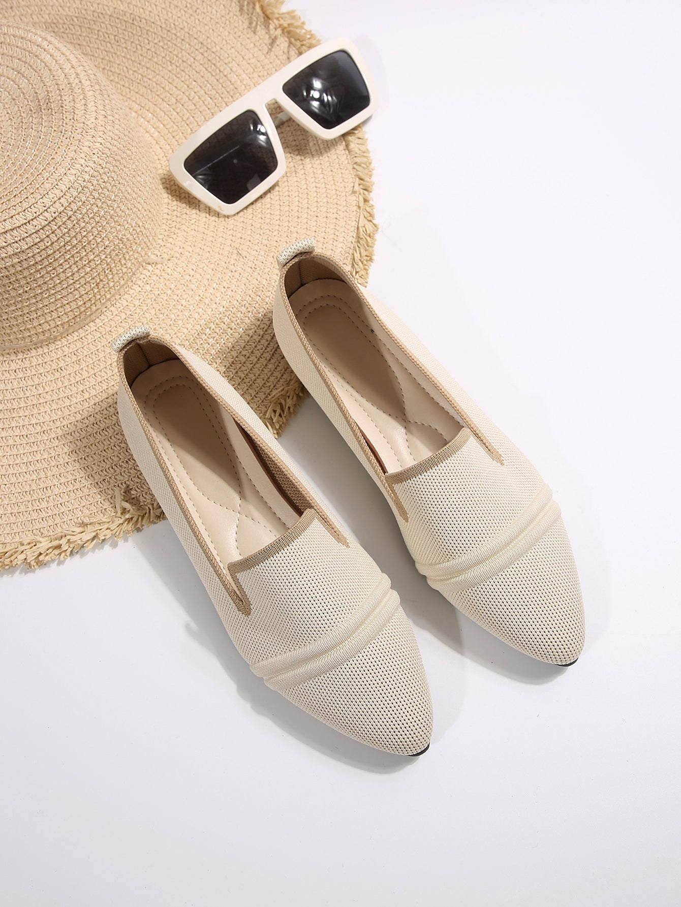 Pennie™ – Damens Spetsig Slip-on Skor