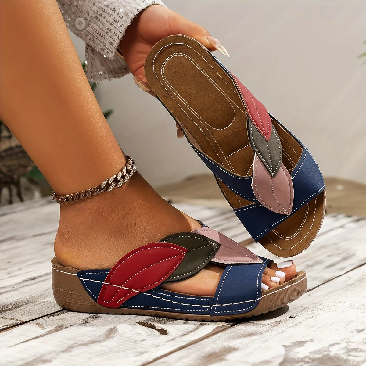 Klara™ – Slip-in Sandaler med Bladmönster för Dam