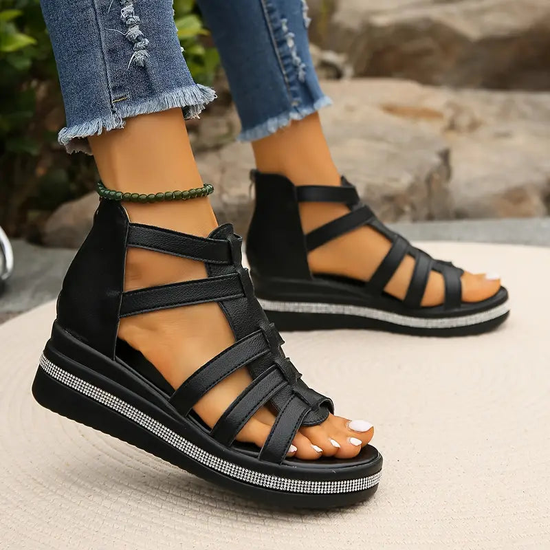 Cloe™ – Damens Eleganta Kilklackssandaler