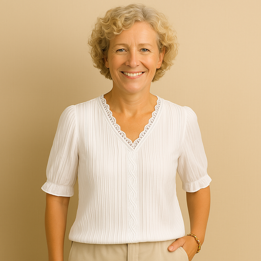 Beatriz™ – Damens Elegant Blus med Detaljer