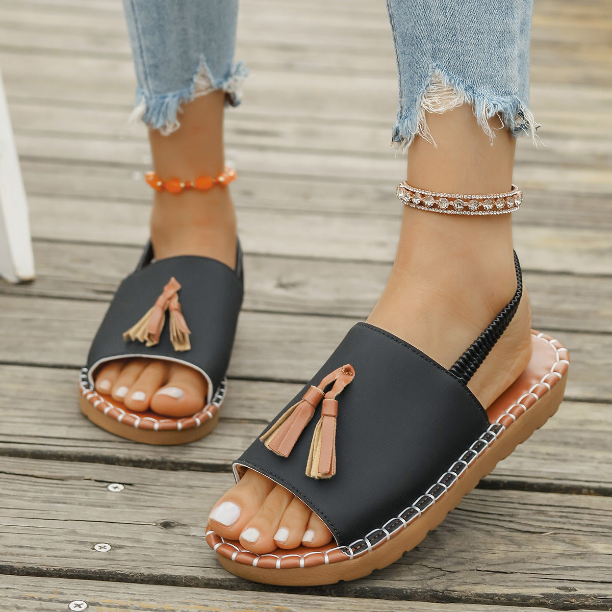 Freja™ – Tofsprydda Sommarsandaler för Dam