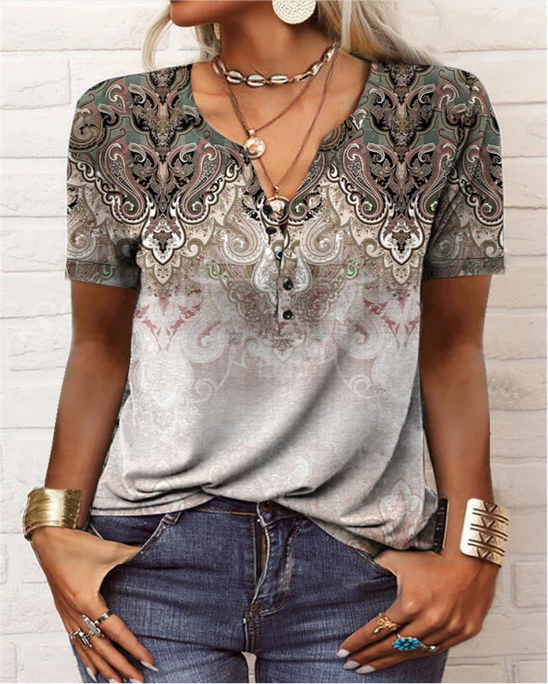 Malin™ – T-shirt med Etniskt Tryck