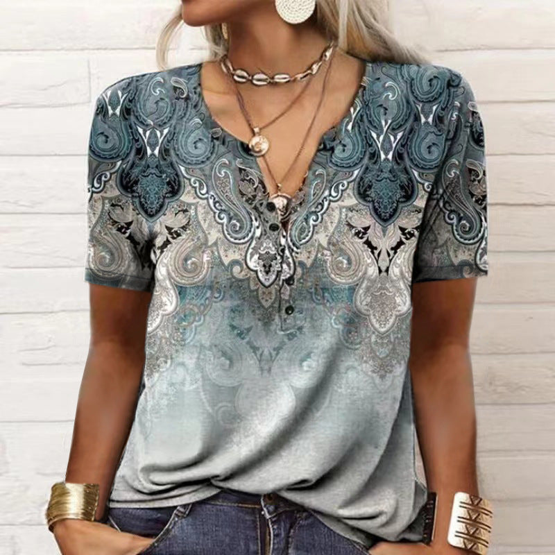 Malin™ – T-shirt med Etniskt Tryck